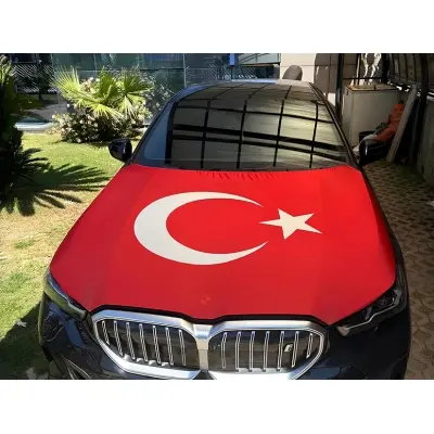 Türk Bayraklı Araç Kaputu Örtüsü 130x168 cm